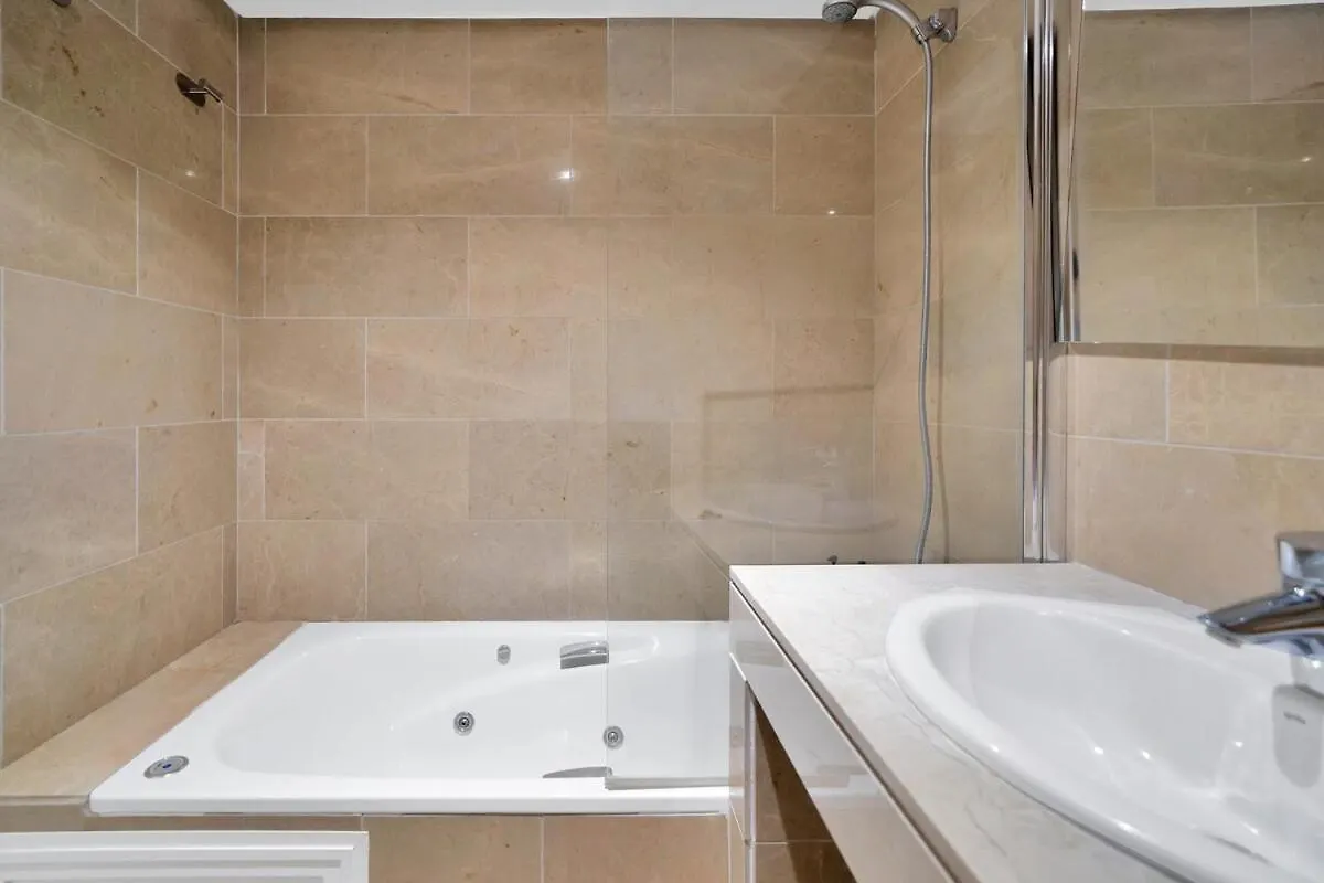 Ocean View Apartment En La Duquesa Golf - Coto Real 321 马尼尔瓦 0*,  西班牙